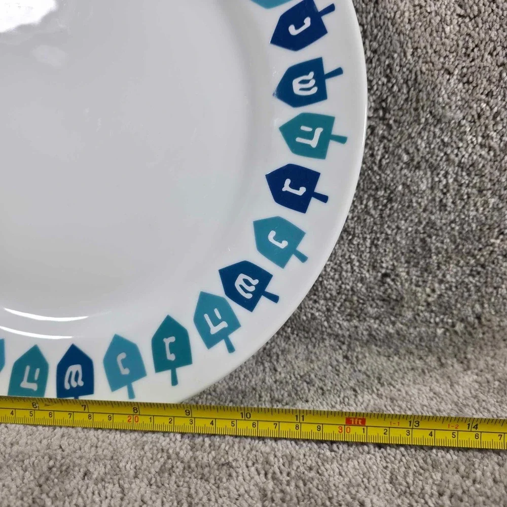 Crate and Barrel Dreidel Hanukkah Plates Set 5pc Dinner Salad Dessert